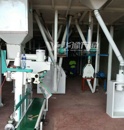 Instalación de la línea de procesamiento de harina de maíz Burundi 40T / día